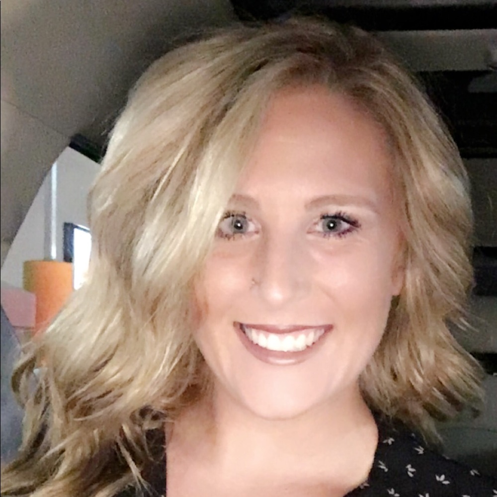 Meet your Posher, Emily
